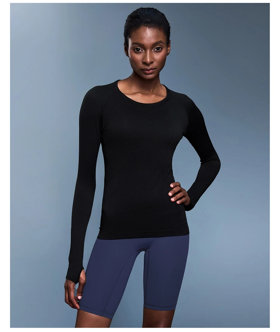 Long sleeve yoga top with thumb hole sleeve design for women-black
