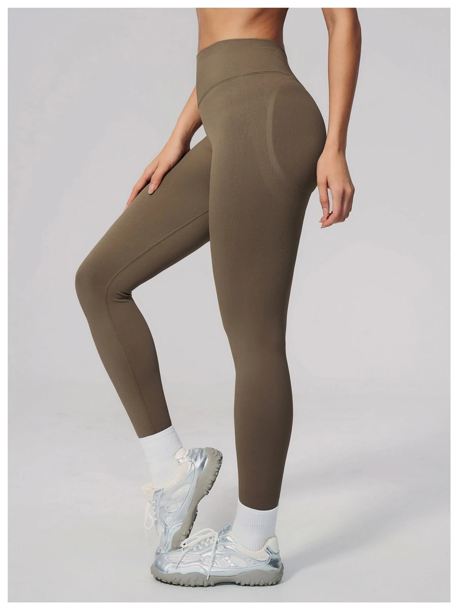 Women's seamless fitness leggings with ribbed glute-enhancing back design-coffee brown