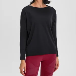 Women's loose fit long sleeve yoga top with brushed fabric for workout and yoga