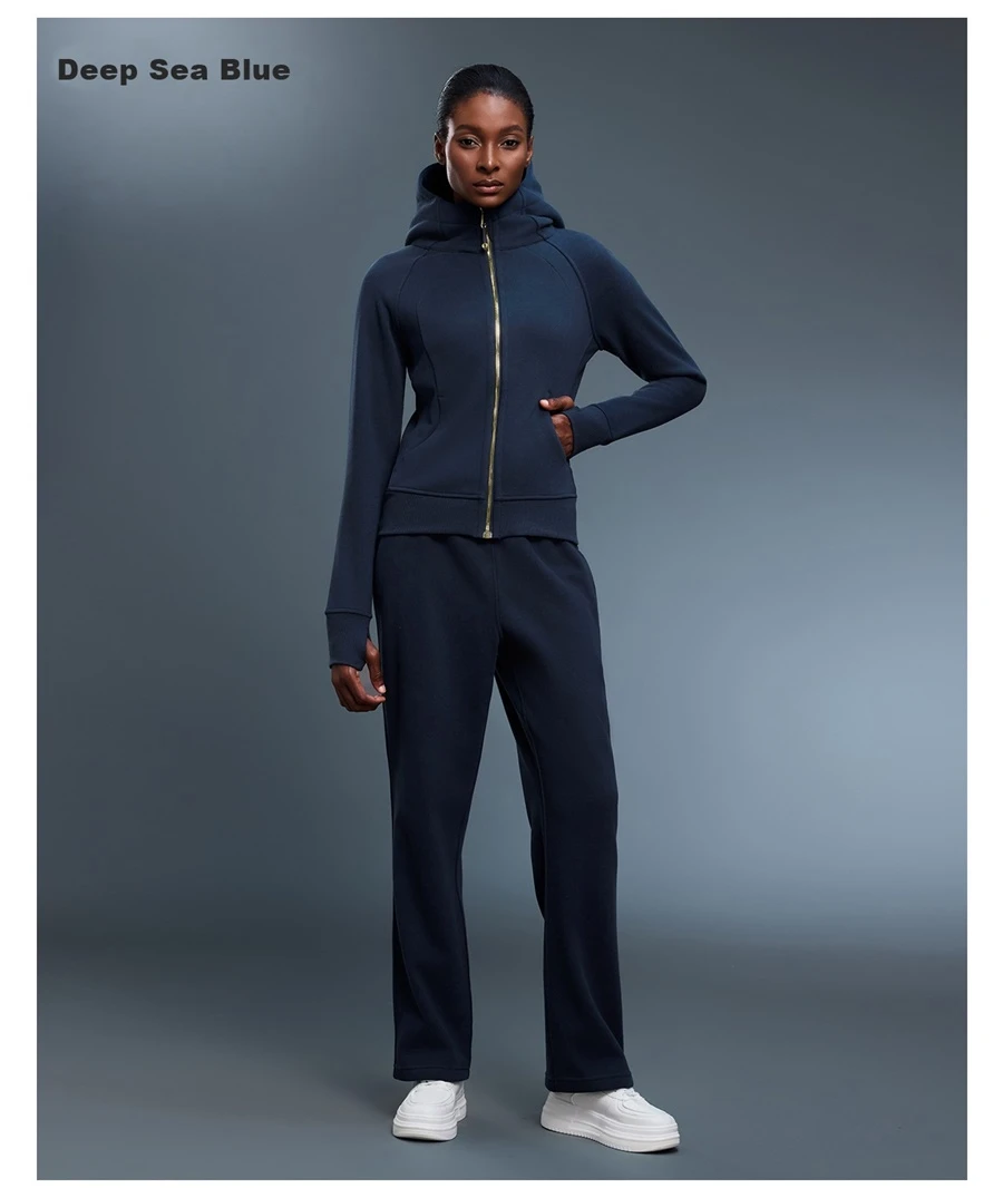 Women's warm fleece workout jacket with structured collar and slim fit-deep sea blue