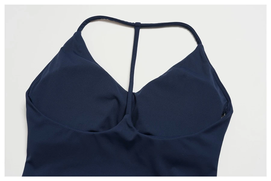 Women's Y-back yoga tank top with breathable open-back design