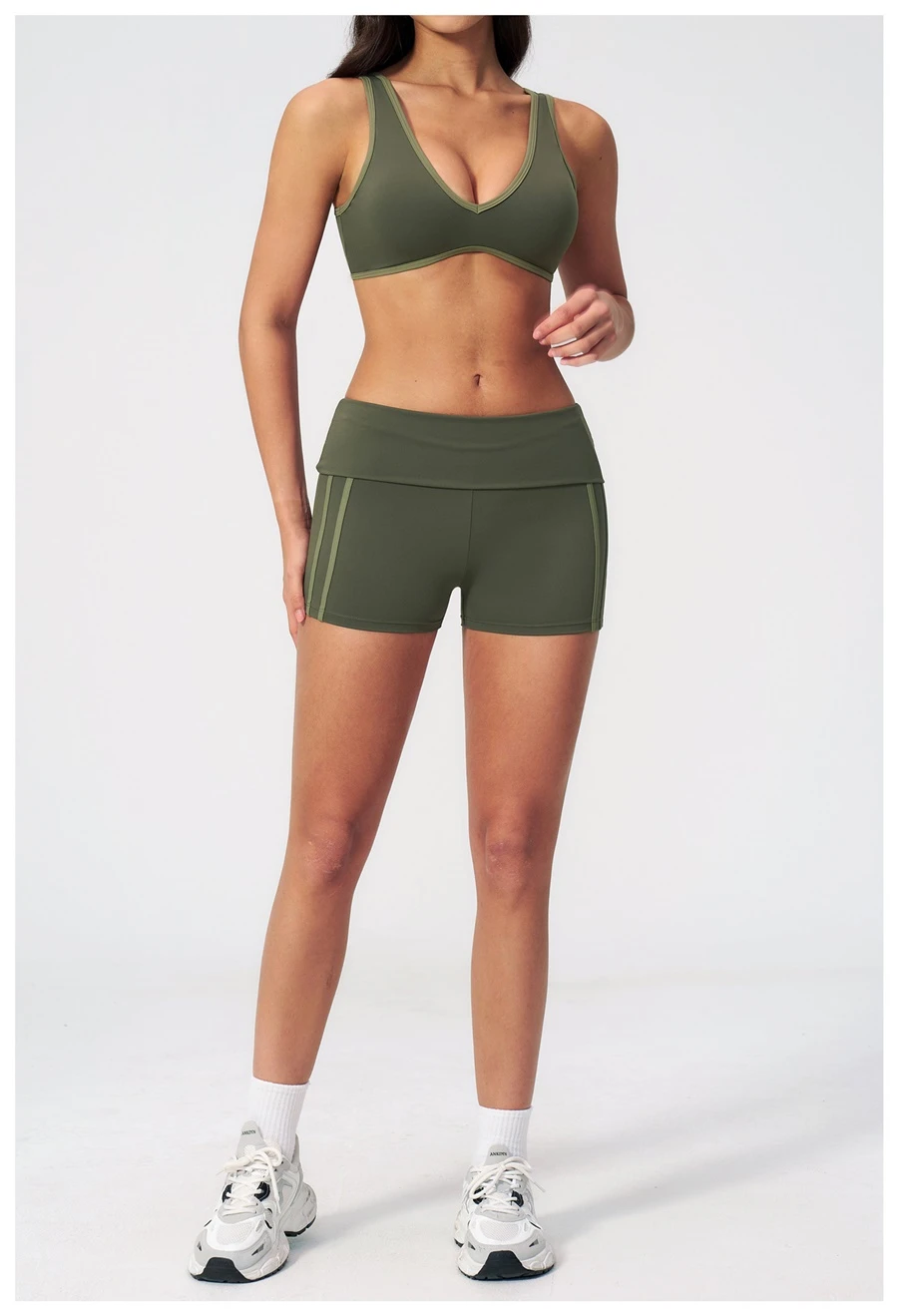 Women's breathable open-back workout bra for fitness