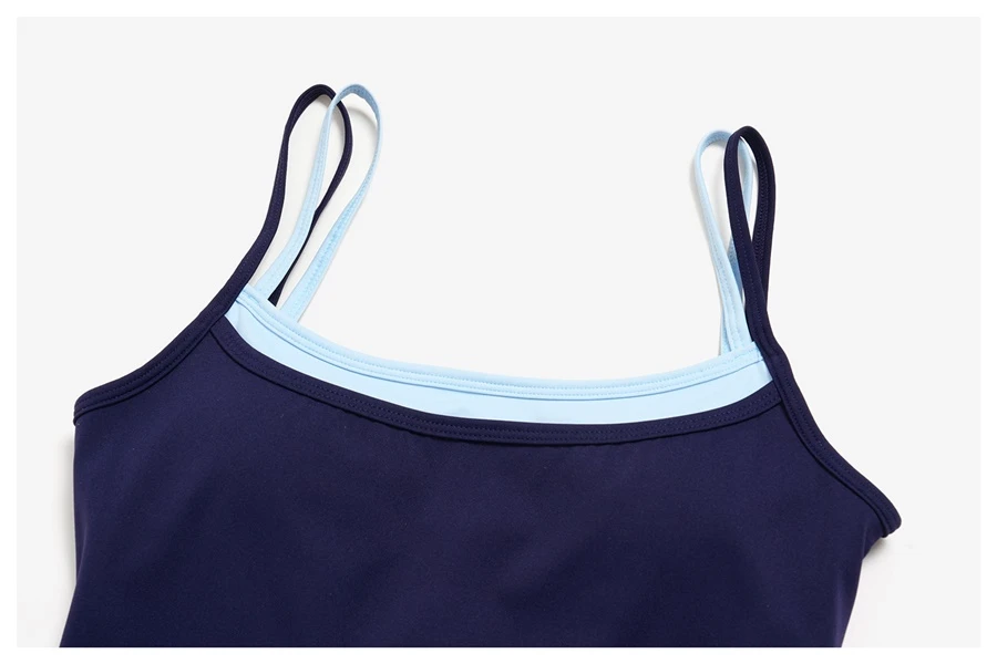 Double-layer contrast neckline on women's faux layered workout tank top