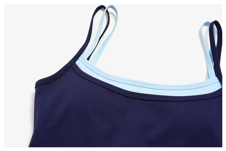 Double-layer contrast neckline on women's faux layered workout tank top